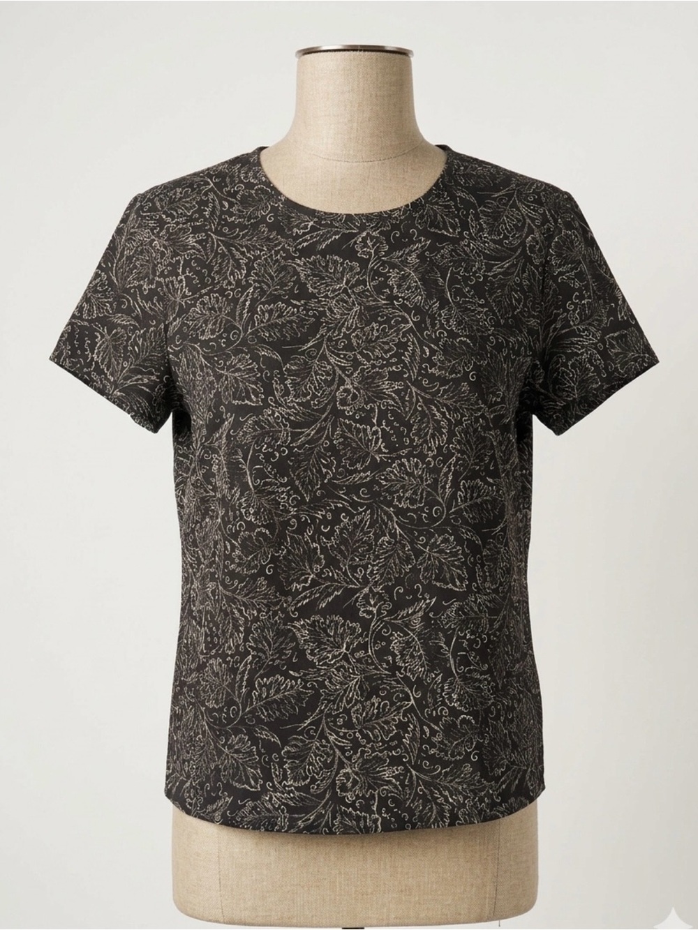 Jones New York Silk Lightweight Airy Top Size 10